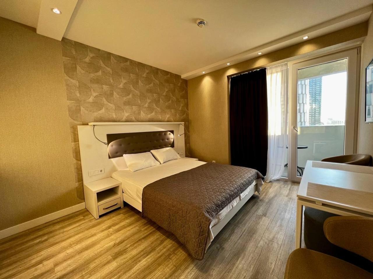 Batumi Deluxe Apartments Екстер'єр фото