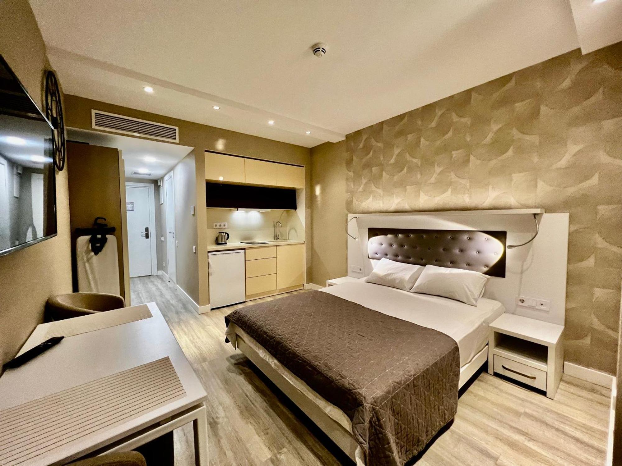 Batumi Deluxe Apartments Екстер'єр фото