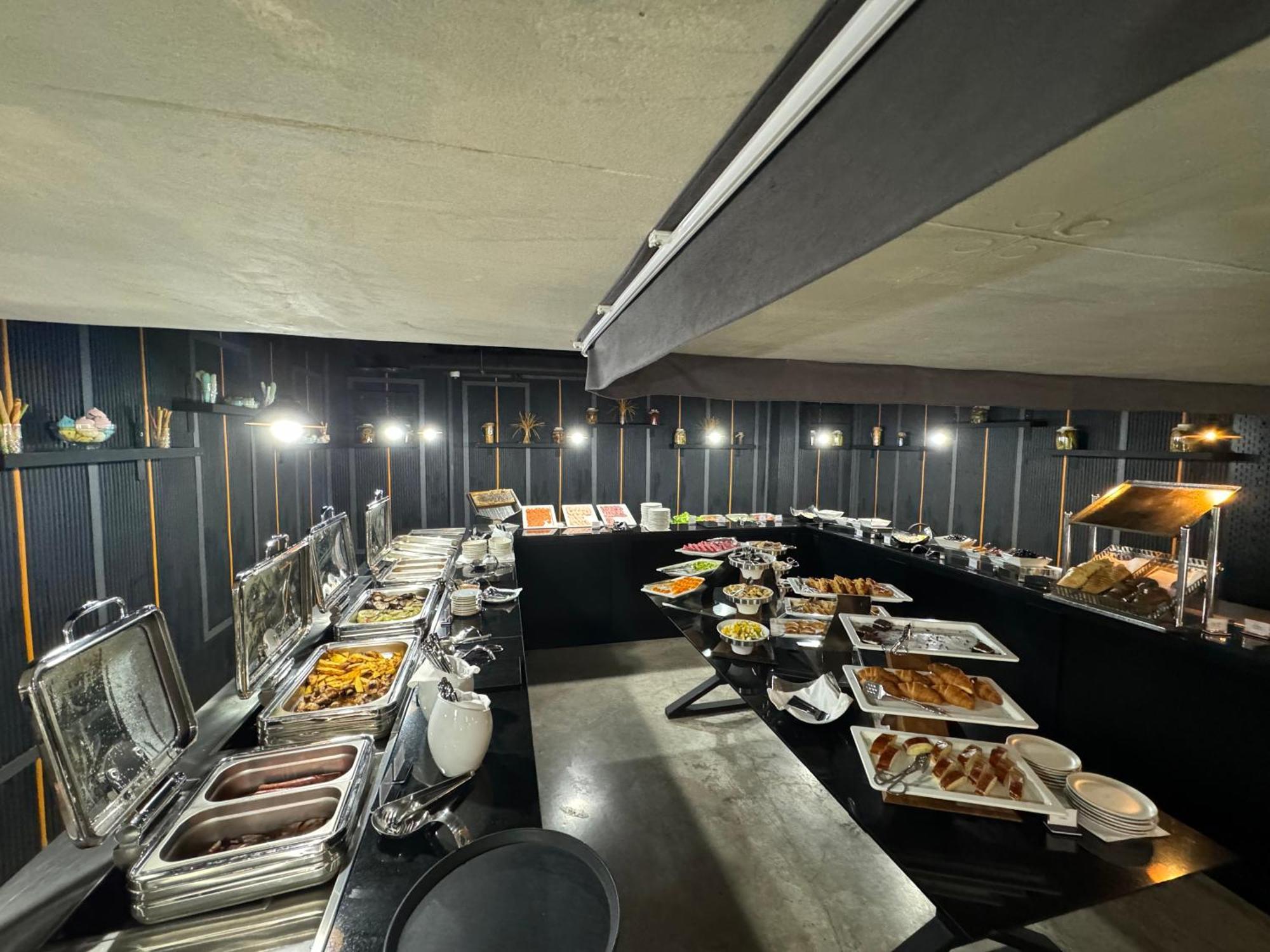 Batumi Deluxe Apartments Екстер'єр фото